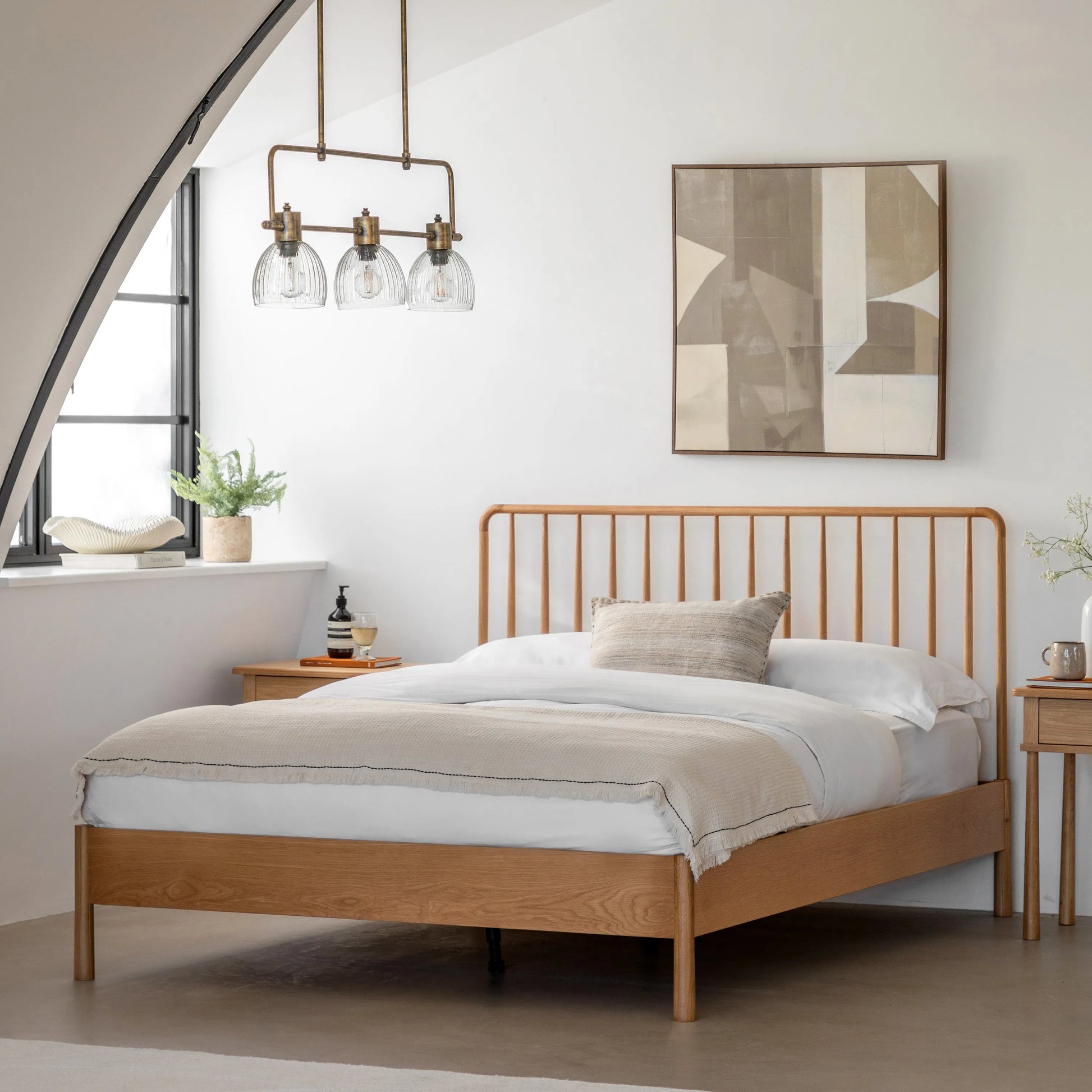 Gallery Direct Wycombe Kingsize Spindle Bed