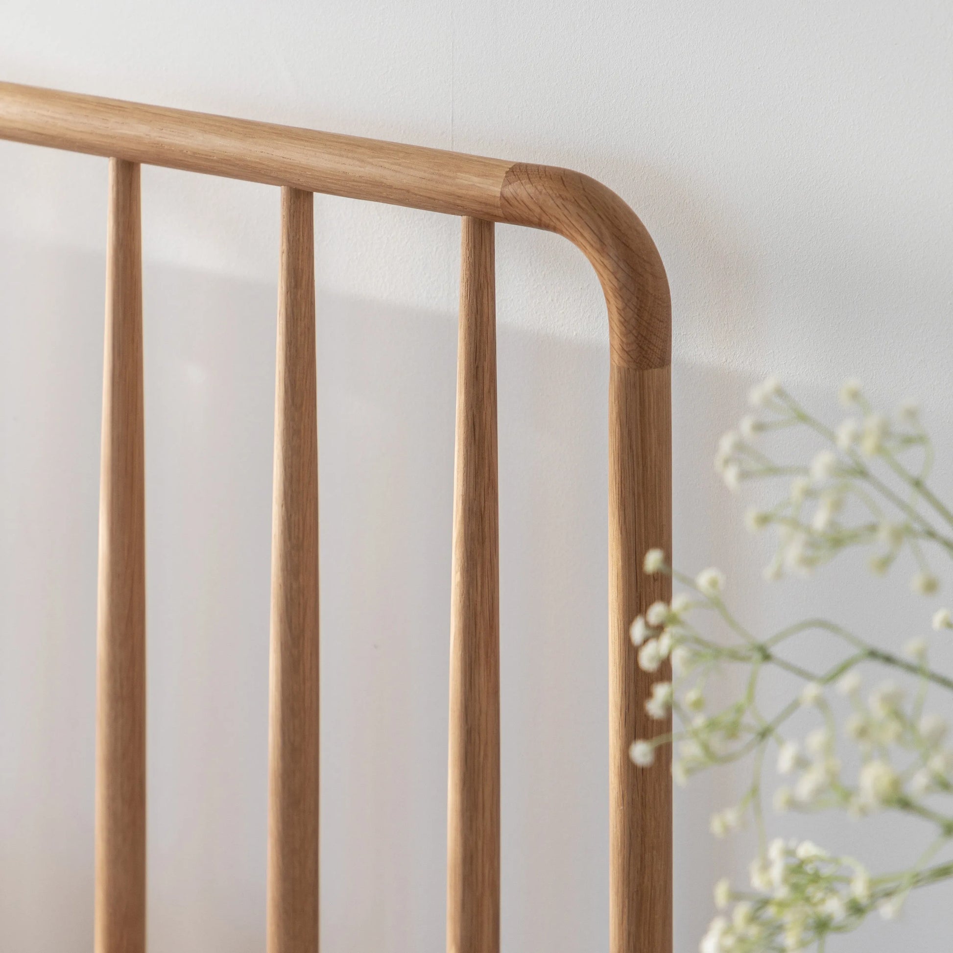 Gallery Direct Wycombe Kingsize Spindle Bed