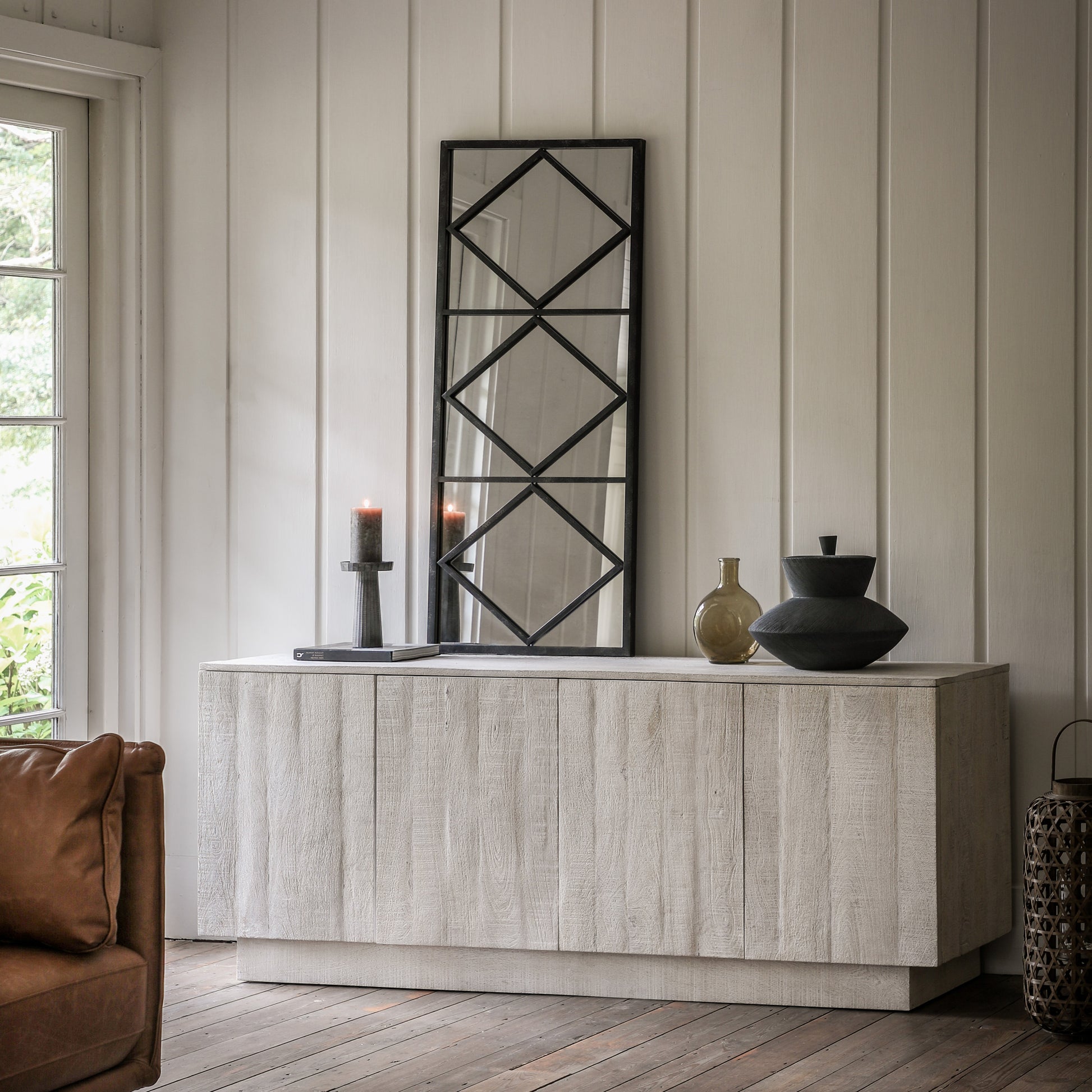 Gallery Direct Iowa 4 Door Sideboard Whitewash